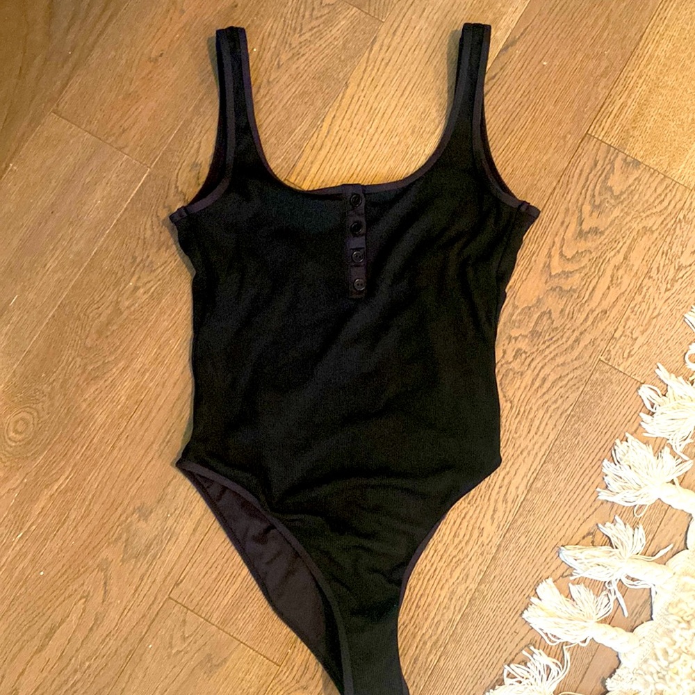 L space ribbed button front one piece black size 8 like new condition